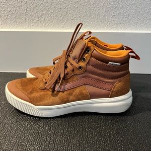 VANS high top sneakers size 8 brand new never worn